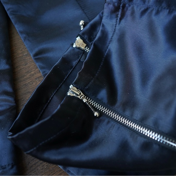 Youth in Balaclava trousers - Picture 3 of 8